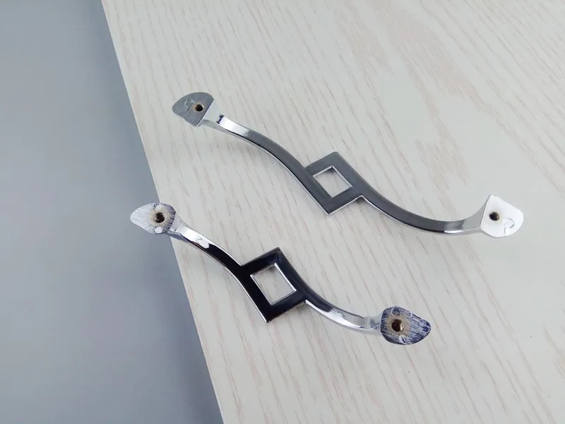 Modern Art Chrome Handles For Furniture Kitchen Cabinets Door Drawer Table Knob And Handles For Wardrobe Cupboard Dresser Pulls