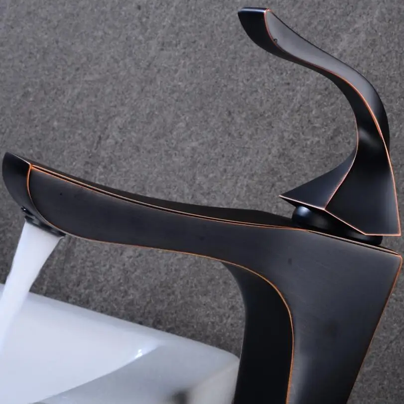 Рисунок 5 - Высокий/короткий смеситель для ванной комнаты Becola