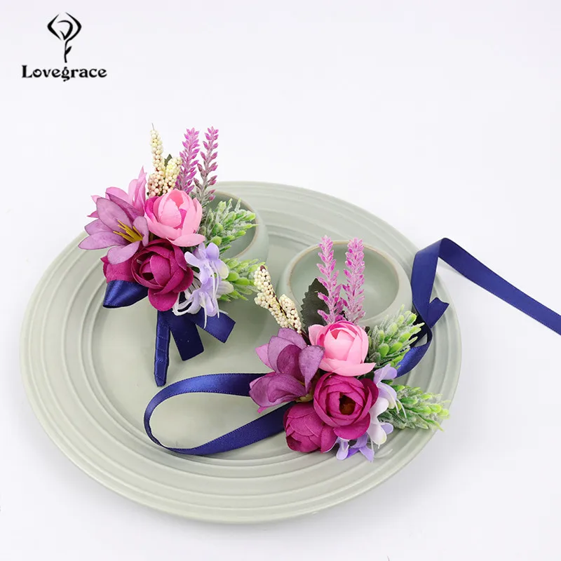 ผ้าไหมกุหลาบ Boutonniere งานแต่งงานสร้อยข้อมือ Corsage ข้อมือเพื่อนเจ้าสาวสีฟ้าริบบิ้นเจ้าบ่าว Boutonniere ดอกไม้พรหมแต่งงานอุปกรณ์เสริม