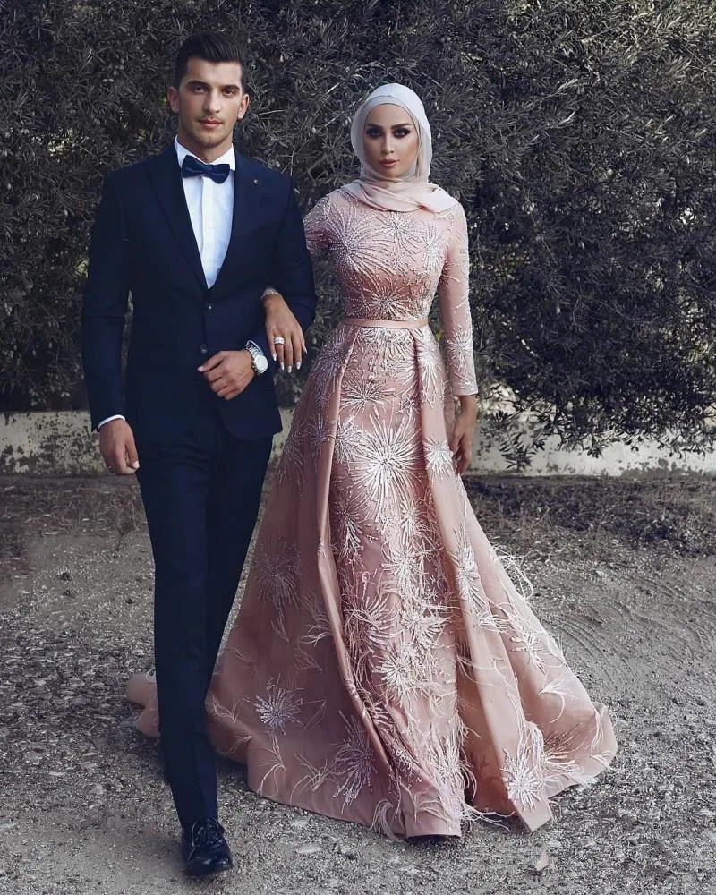 Robe de mariée musulmane rose Blush à manches longues, vêtement de luxe modeste avec perles en cristal, col haut, jupe de mariage, 2020