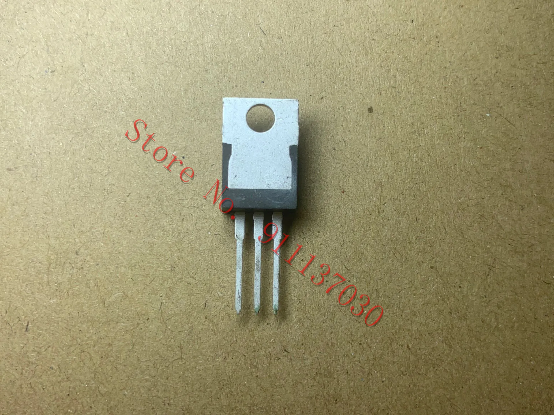 1pcs   LM2930T   LM2930T-5.0  TO220