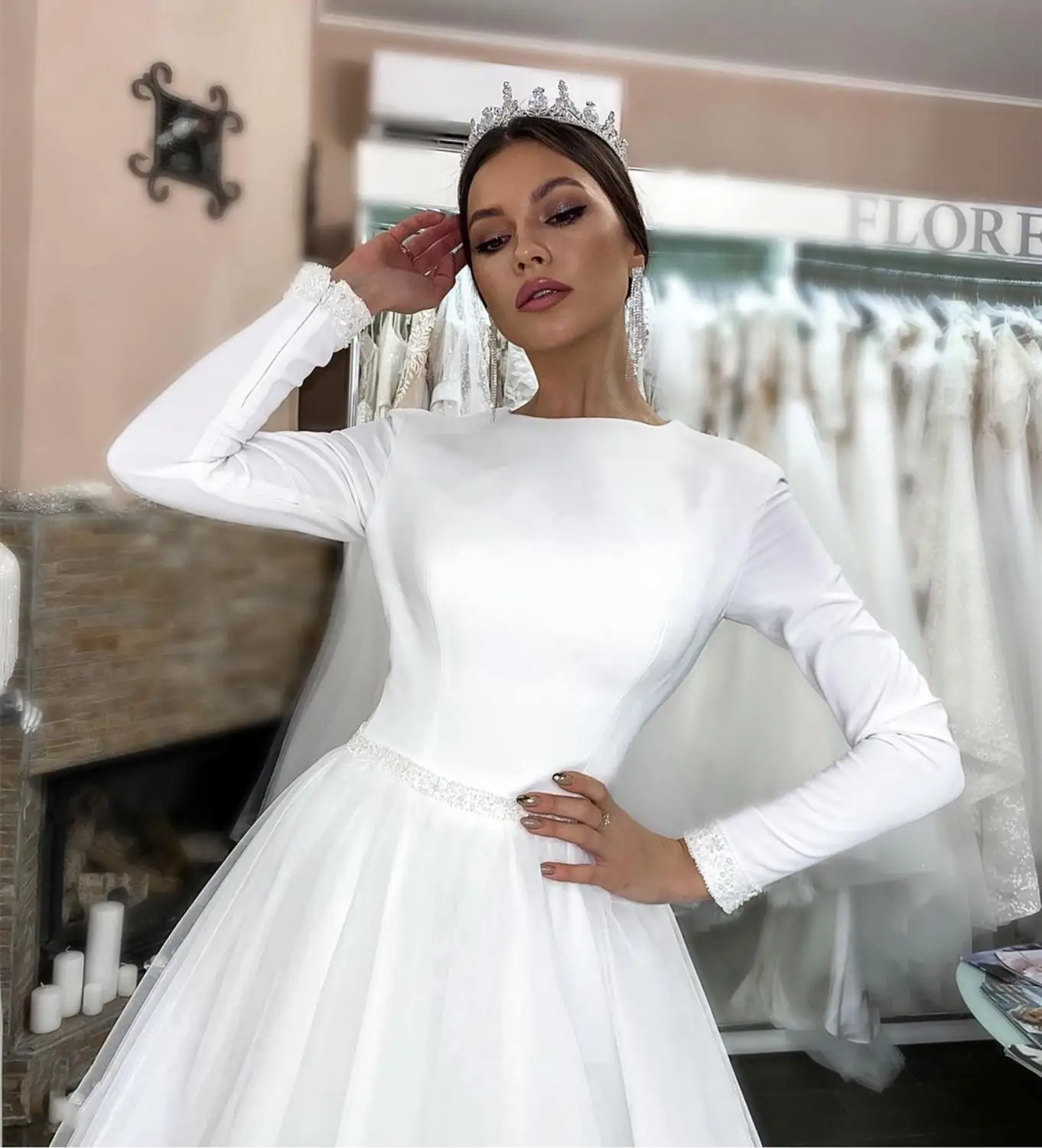 Long Sleeve Wedding Dress Satin Sweep Train O-Neck White 2021 Bridal Gown Elegant For Women Floor Simple White Robe De Mariee