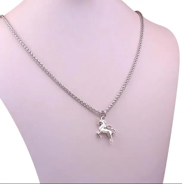 2020 punk play boy necklace bunny necklace stainless steel dragon bone hiphop rabbit pendant necklace Jewelry gifts e girl boy