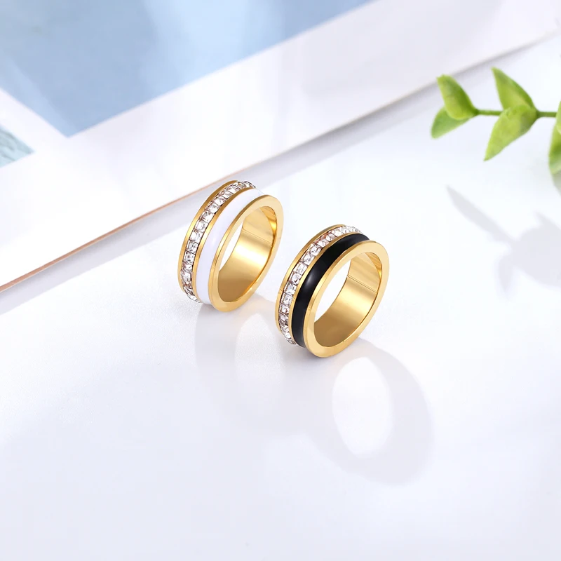 Beautiful Black And White Enamel And Shiny Crystal Ring Gold Color Jewelry Woman Wedding Ring Love Day Gift