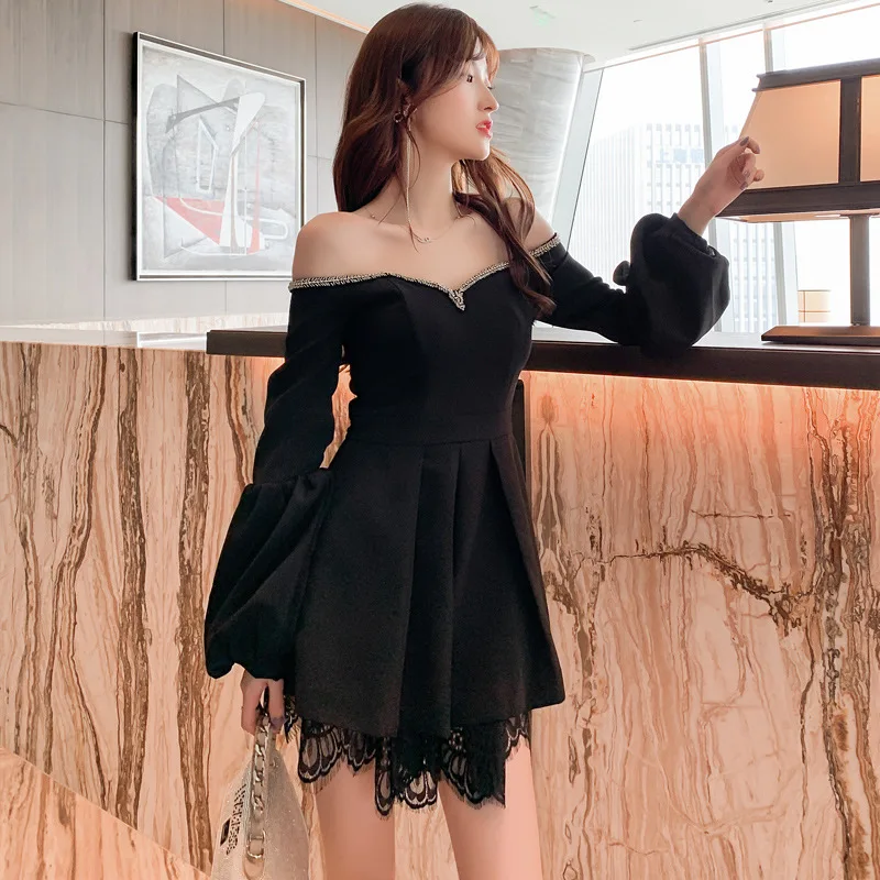 

Autumn Slash Neck Short Pants Female 2020 Streetwear Beading Black Playsuits Fashion Lace Patchwork Jumpsuits For Women Rompers