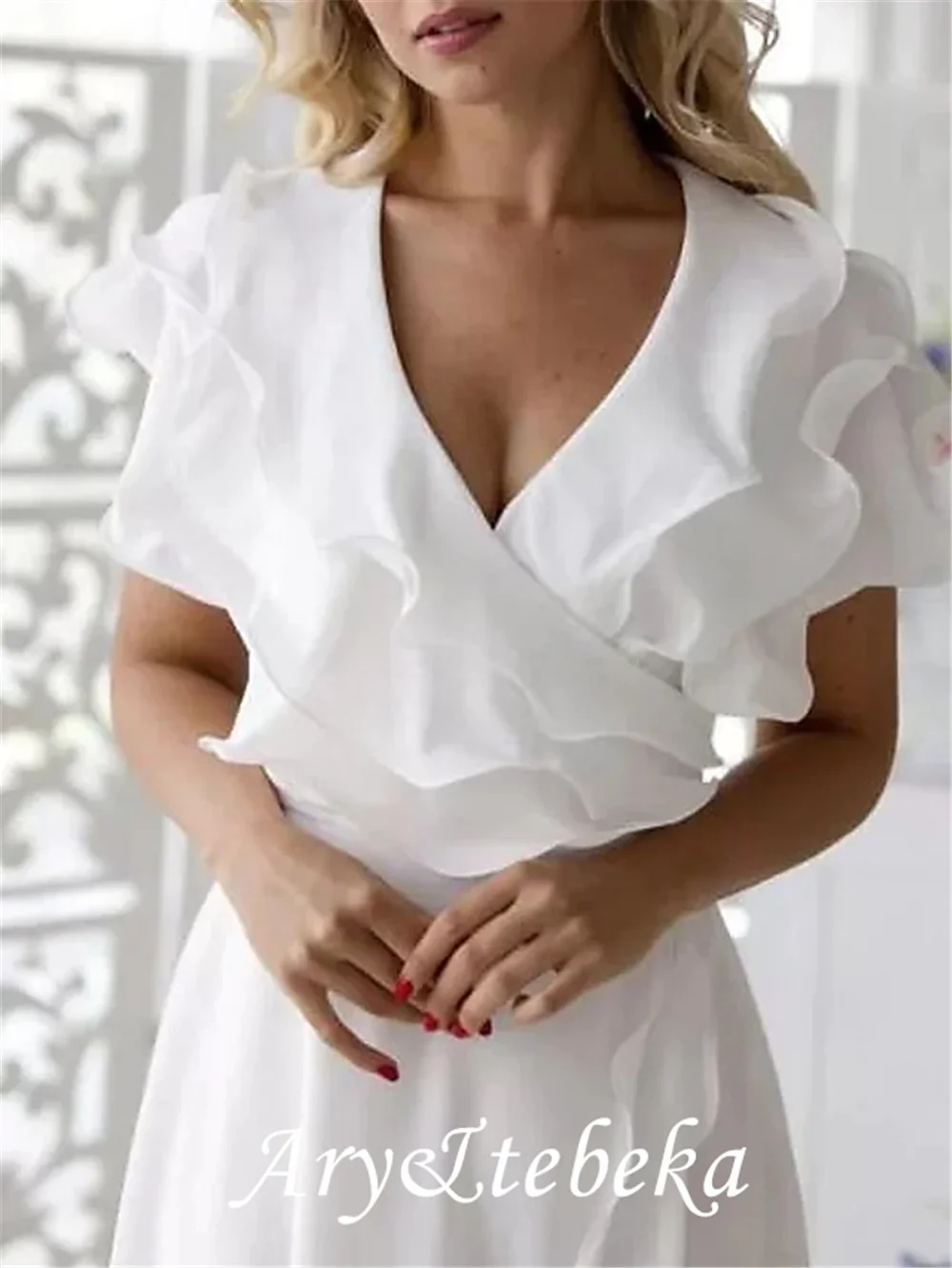 A-Line Mother of the Bride Dress Elegant V Neck Asymmetrical Chiffon Short Sleeve with Ruffles Split Front 2021