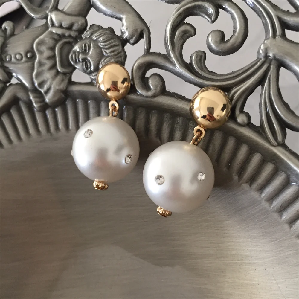 Gorgeous Gold Color Plating Ball Clear Stone Decorated Pearl Stud Earrings For Women Girl Elegant Office Trendy Party Jewelry