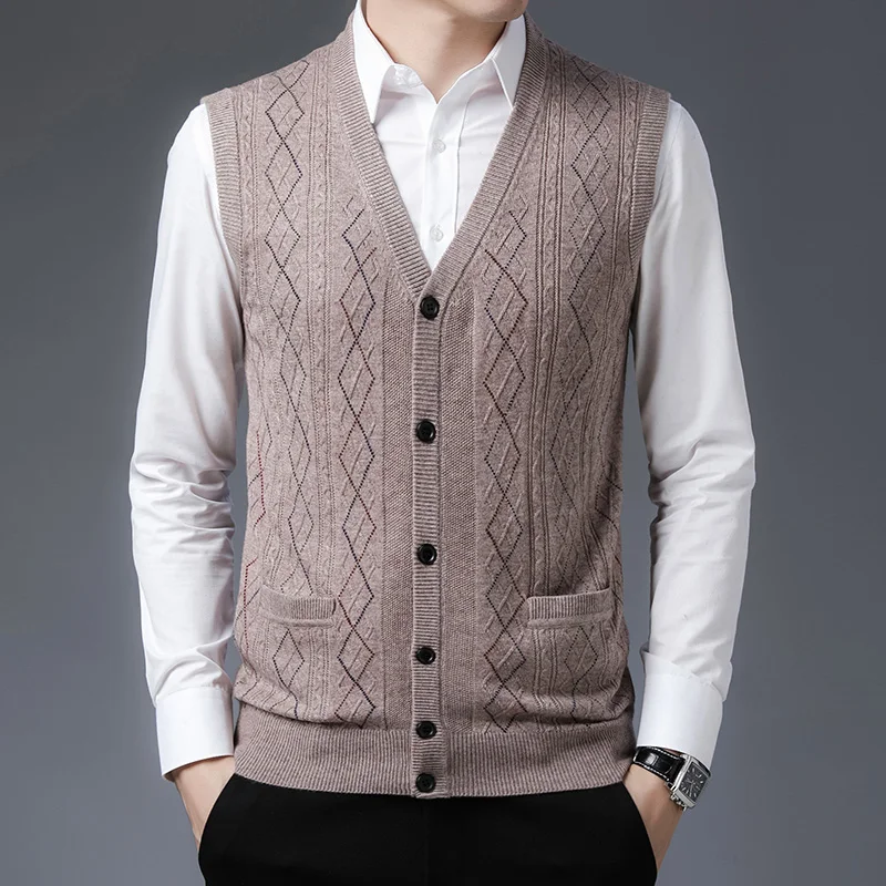 

New Design Man Cashmere Cardigan Sleeveless Male Argyle Sweater Fashion Buttons Up Knit Vest Wool Coat