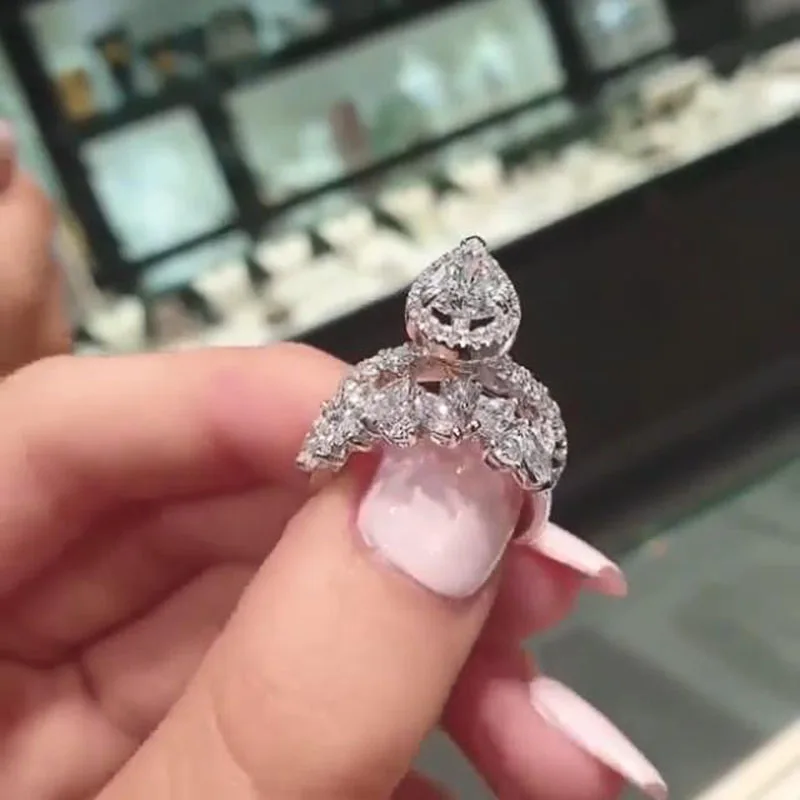 Women's 2Pcs/Set Teardrop CZ Rings, Dazzling Gift