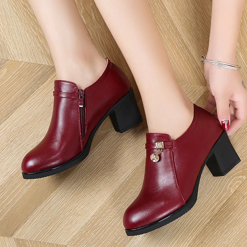 High Quality 2024 Autumn New Women Pumps Women's Leather Med Heels Casual Single Shoes Female Dress Shoes Woman Office shoes