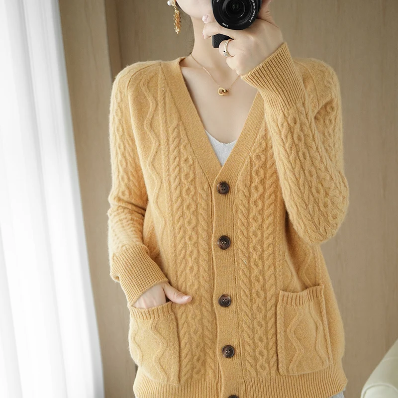 

Women's Cardigan 100% Merino Wool Sweater Solid Long-Sleeved Thicken Female Knitwear V-Neck Women's Cashmere Jacket Loose Coat