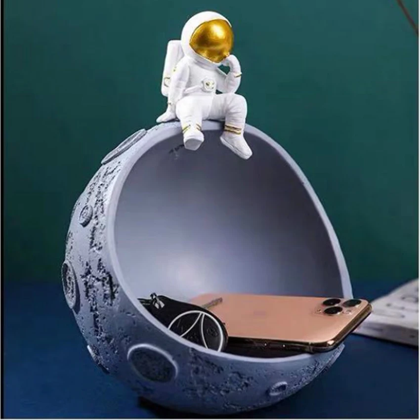 FIGURINES ASTRONAUT STORAGE RESIN STATUES FOR DECORATION COSMONAUT SCULPTURE HOME LIVING ROOM STORAGE ASTRONAUT ACCESSORIES