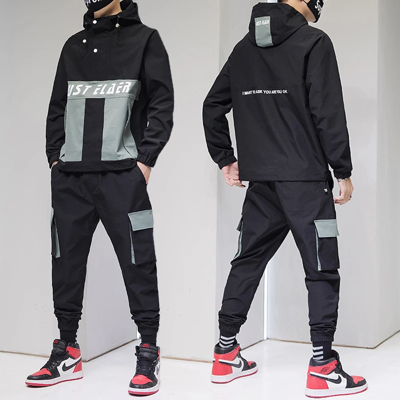 

Mens Cargo Pullover Streetwear Hooded Tracksuit 2 Pieces Sets Jackets And Cargo Pants Loose Fitness Pants Hip Hop Jacket