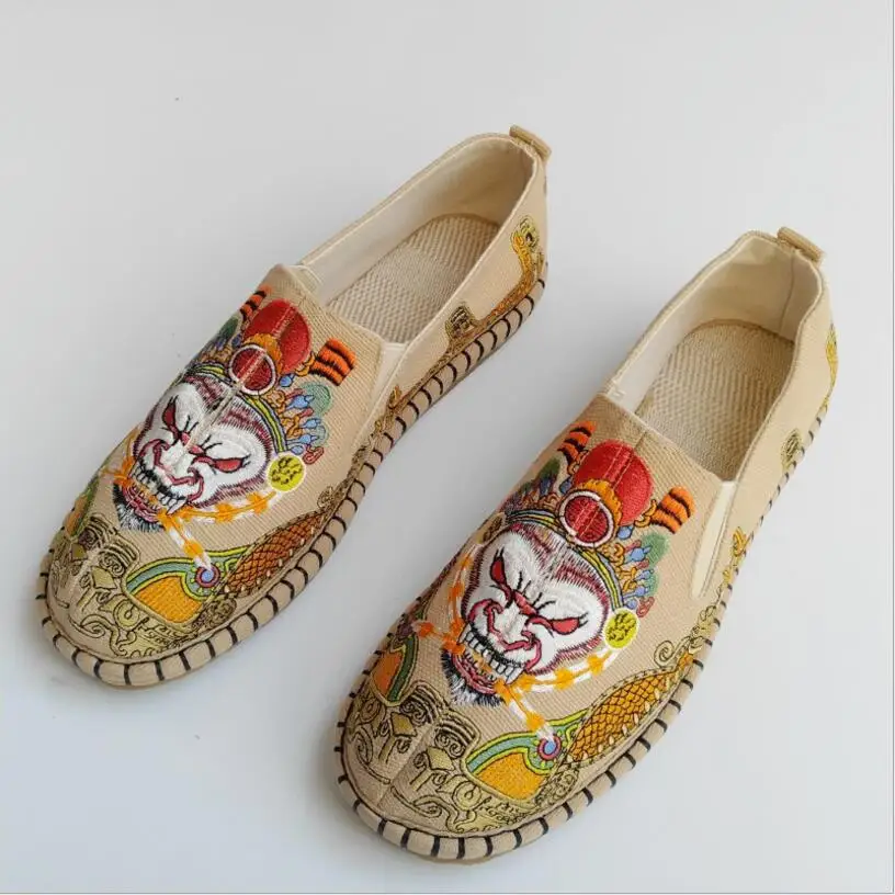 Chinese embroidered shoes Monkey King Sun Wu Kong Pattern hand made cloth Shoes non slip waterproof double bottom linen shoes