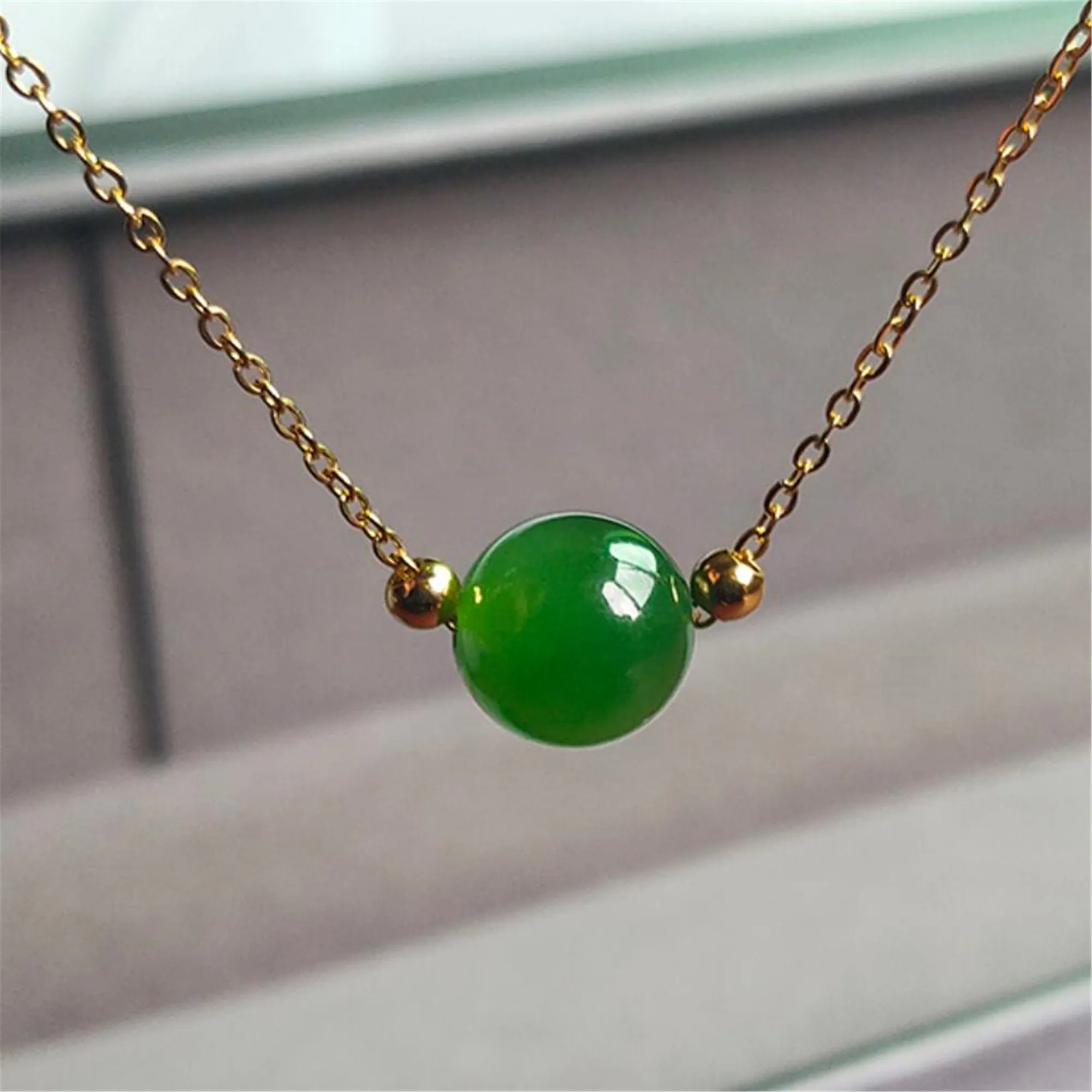 

Natural green jade Gemstone chalcedony 18k Gold chain necklace Luxury simple Gift For Her Dangle Beautiful women Fashion