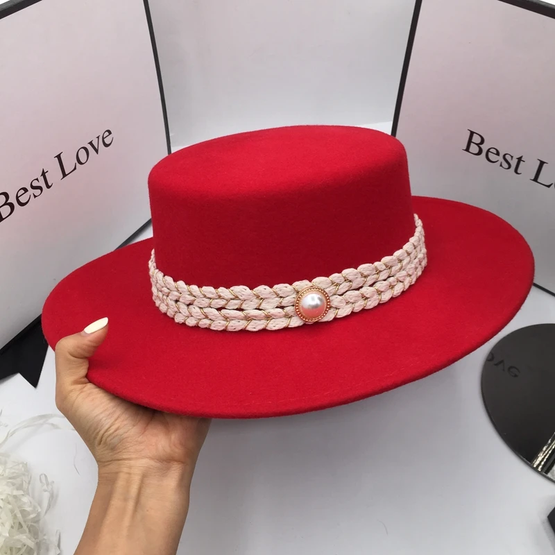 In the spring and autumn winter French style fragrant fashionable wool red hat for women ceiling fedoras