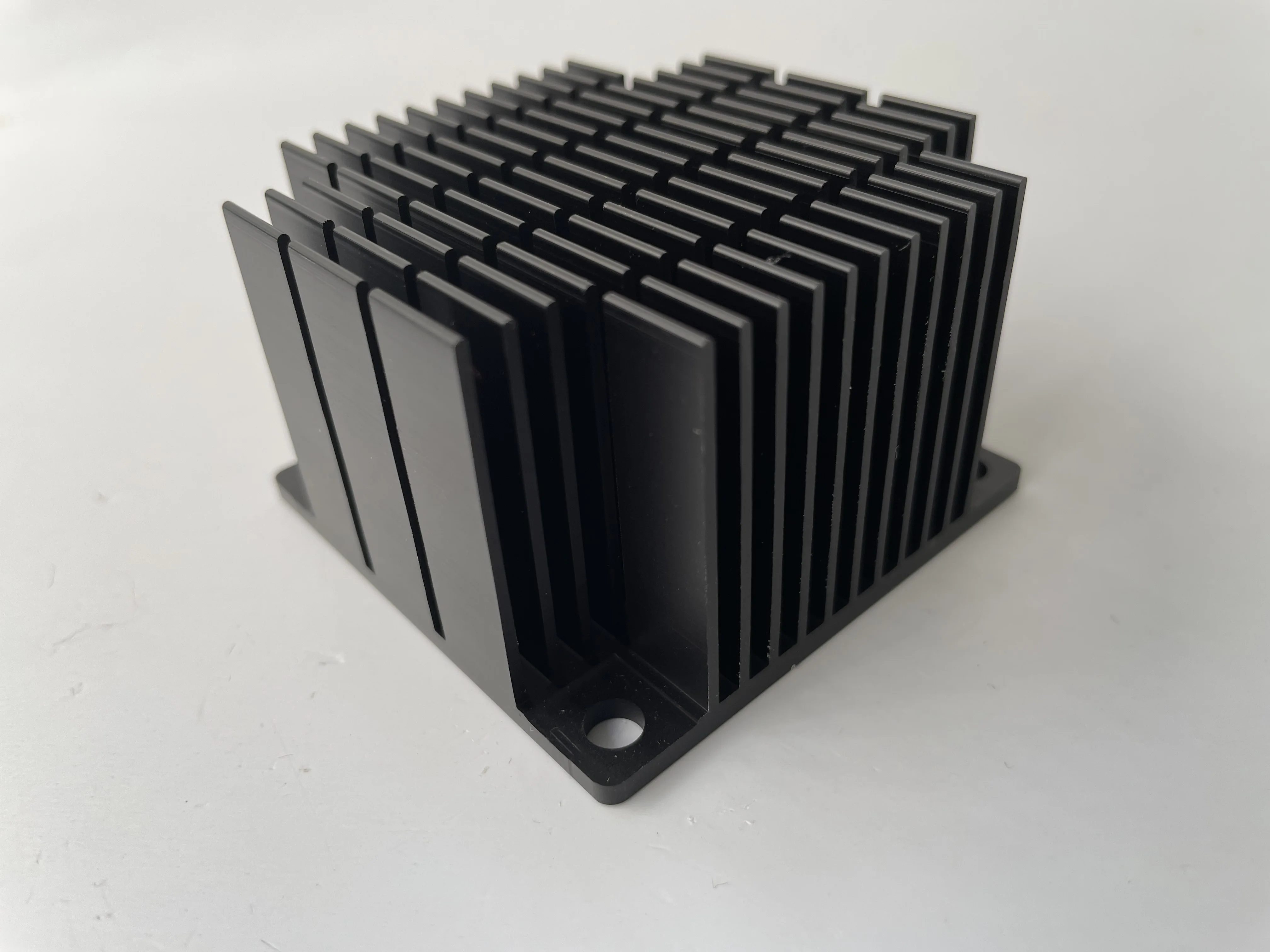 

DIY 60*60*38mm AL6063 Black aluminum heat sink High-density gear high-power electronic equipment heat sink