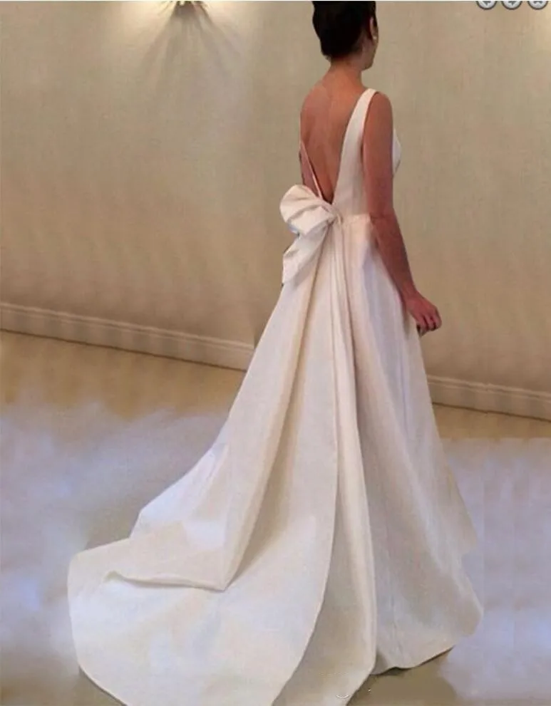 

Simple Bateau Backless A-Line Satin Wedding Dresses 2020 With Bowknot Sweep Train Bridal Gown robe de mariage