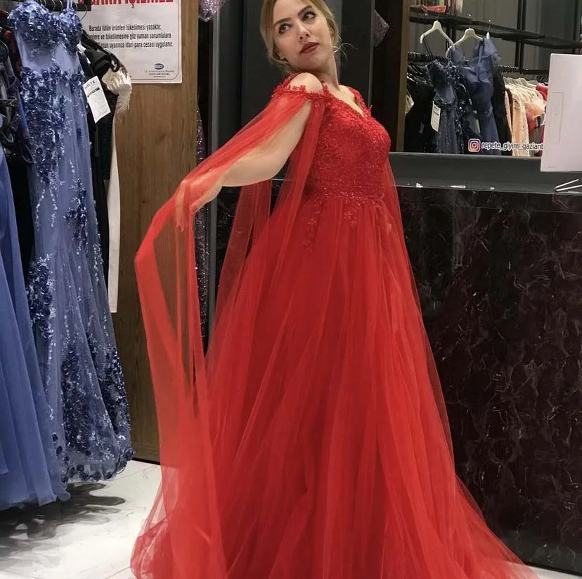 Vestidos de baile 2022, sensuais, pescoço em v, aplique com manga comprida, uma linha, vermelho