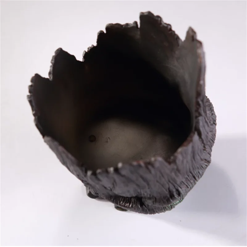 Gothic Black Skull Planter Pot for Halloween Decor and Flowers