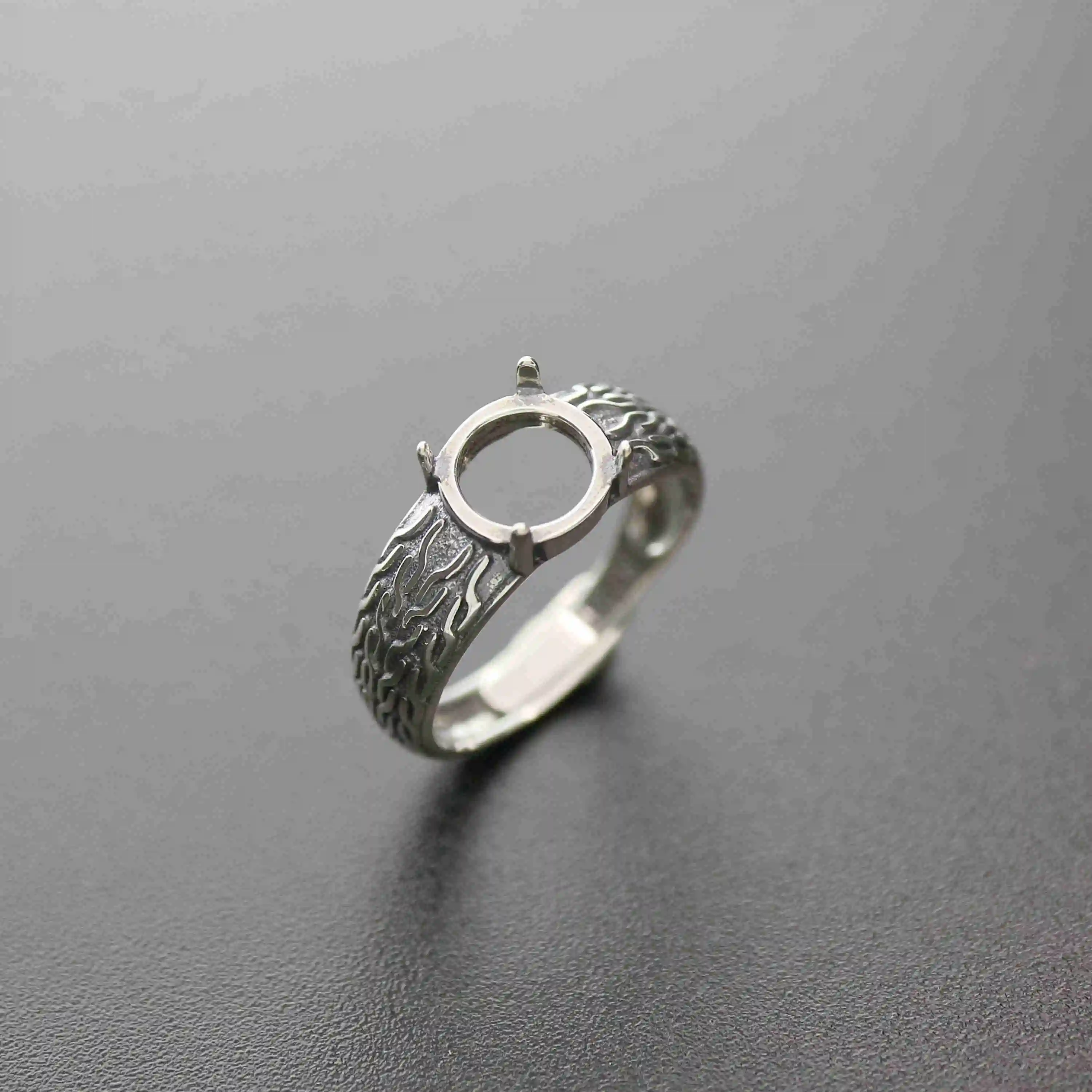 

8Mm Round Vintage Style Antiqued Silver Cabochon Stone Prong Bezel Solid 925 Sterling Silver Adjustable Ring Settings 1213044