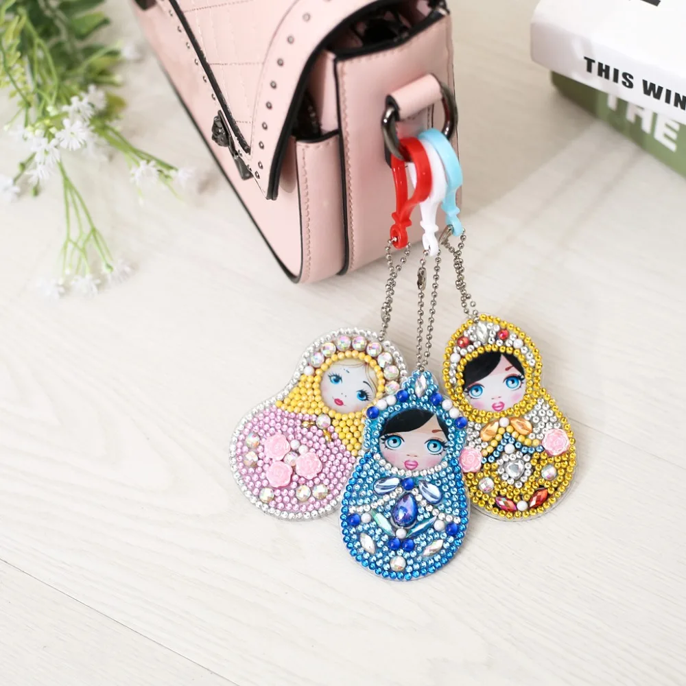 High Quality 5 Pcs / Set DIY Painting Diamond Drill Russian Doll Resin Girl Women Bag Car Key Chain Jewelry Handmake Gifts