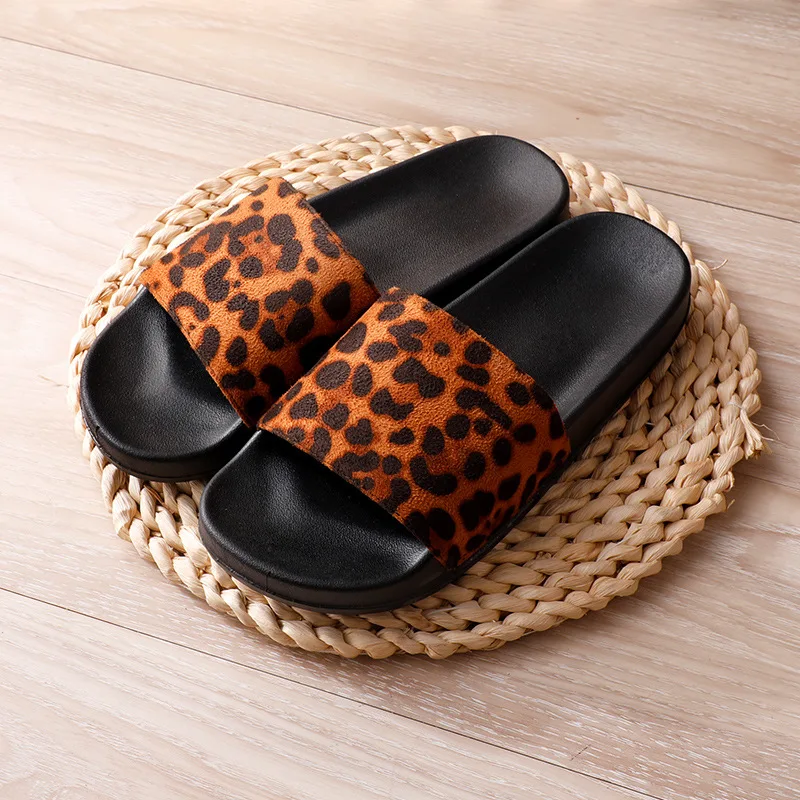 New leopard-print cool female slippers fashion thick bottom casual wear beach slippers Non-slip wear-resistant women flip flop