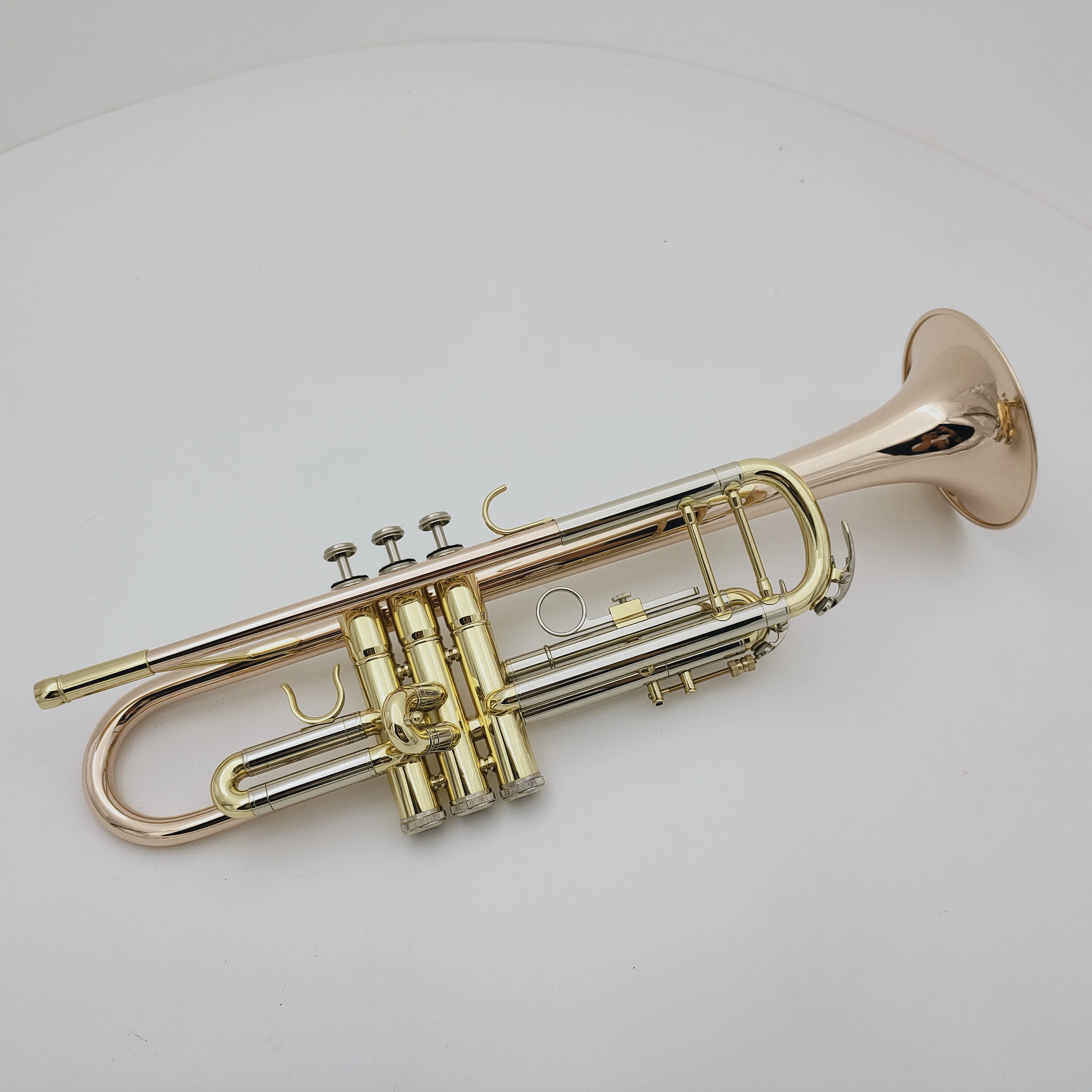 Advanced High Quality Falling Tune Bb Trumpet Lacquer gold Musical instruments Professional  Mouthpiece And Case