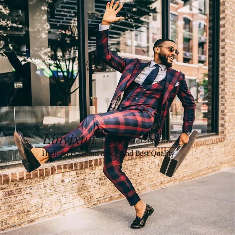 

Modern Design 3 Piece Men Suits Red And Blue British Plaid Casual Customized Fit Party Suits Handsome 3 Peieces Costume Homme