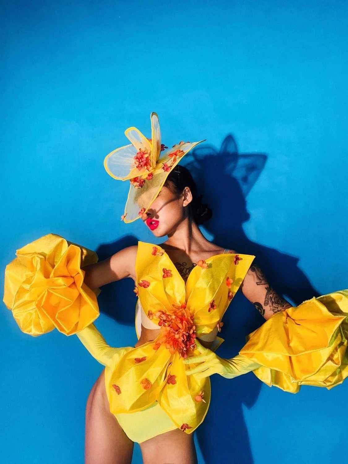 Traje de baile amarillo con estampado de flores grandes, conjunto de guantes, para fiesta, espectáculo, cantante, DJ, DS, ropa, Bar, club nocturno, escenario