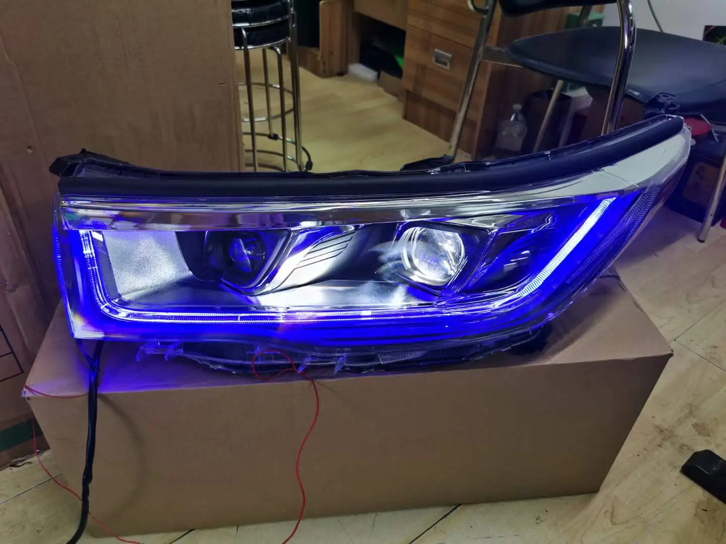 LED Headlight for Toyota Highlander 2015 DRL Daytime Running Light Turn Signal Blue Night Mode With Projector Lens