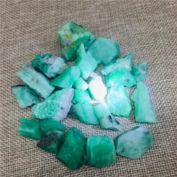Natural rough run emerald and mineral reiki treat crystal original gem specimen making jewelry
