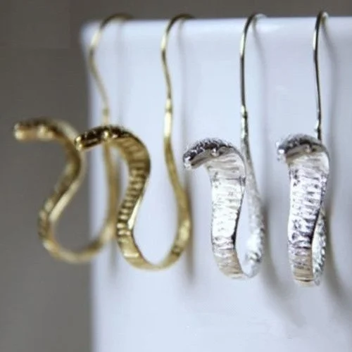 Vintage Silver Color Snake Shape Dangle Drop Earrings for Personality Punk Style Cool Party Snake Earrings Women Jewelry