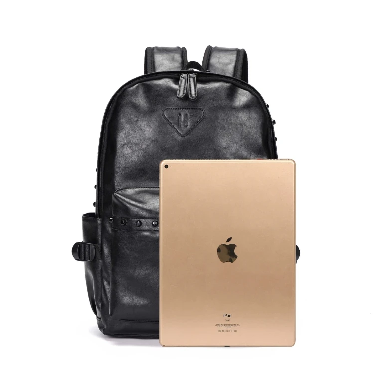 กระเป๋าเป้สะพายหลังสำหรับสีดำผู้ชายหนัง Rivet กระเป๋าเป้สะพายหลัง Man แฟชั่นออกแบบกระเป๋าซิปสีดำแล็ปท็อปกระเป๋าเป้สะพายหลังชายคุณภาพสูง