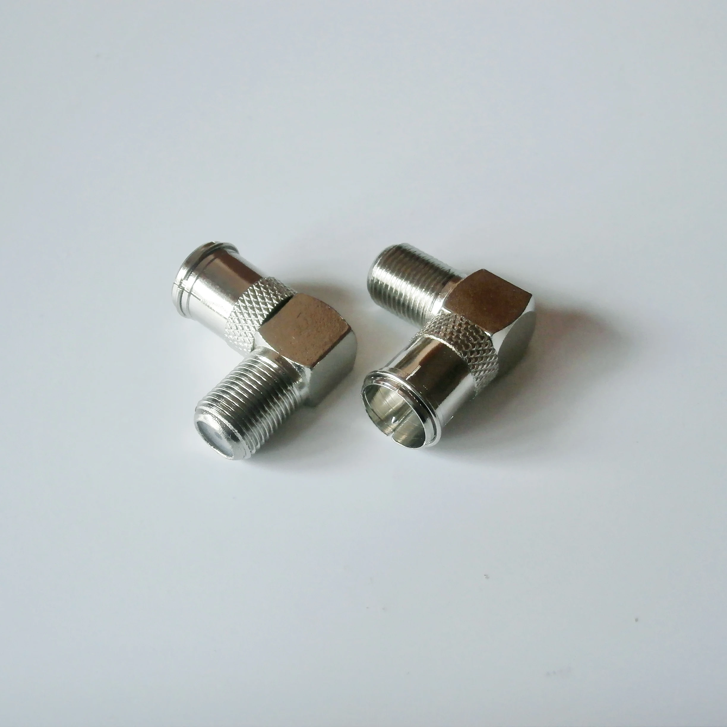 1pce Quick Slide-on Push-on F TV Male Plug to F TV Female Jack in Series Right Angle RF Adapter Connector