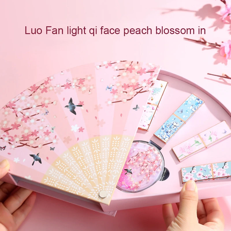 

Rosemary 5 Pieces Lipsticks Kit with Pink National Fan Packaging Chinese Style Carved Lipstick Set Christmas Make Up Set