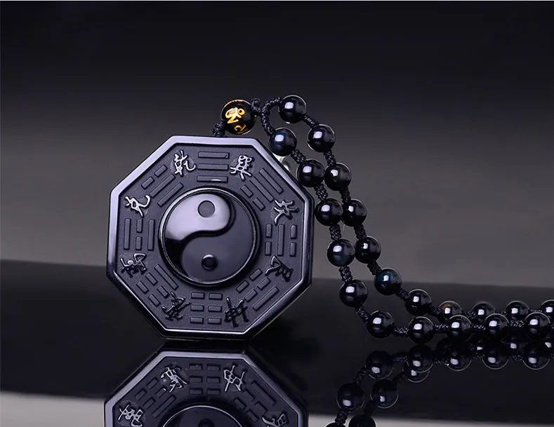 

Mexican obsidian dragon phoenix gossip brand pendant crystal necklace for men and women to help the cause of transshipment