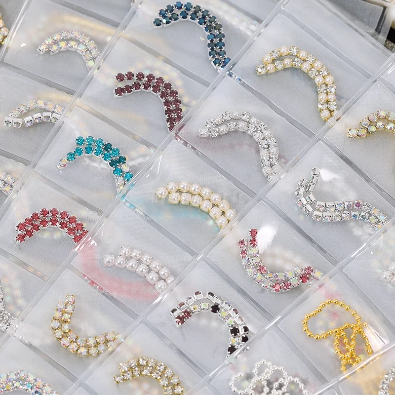 1 Pack 6 Grids 3D Pearl Claw Chain Various Metal Ring Buckles Chains Alloy Nail Art Rhinestone Decorations Manicure Ornaments