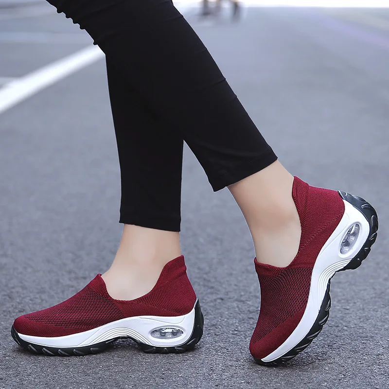 

2021 New Ladies Casual and Comfortable Sports Single Shoes Middle-aged and Elderly Outdoor Dancing Shoes Mesh Shaking Shoes