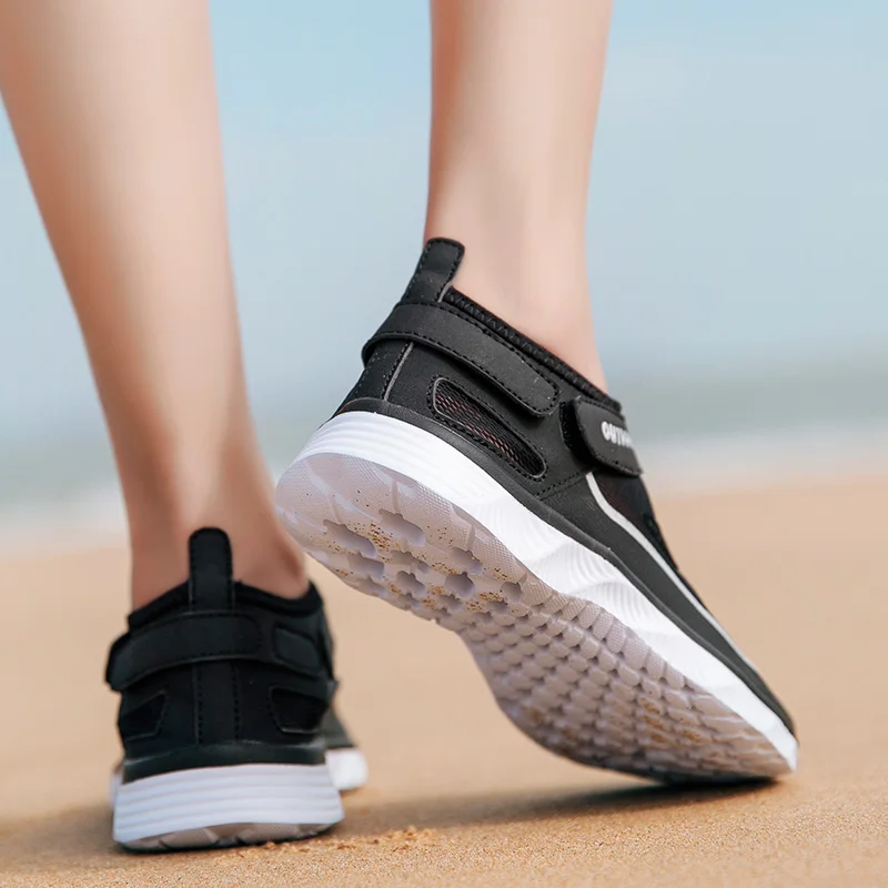 Sneakers Women and Men Beach Sandals Breathable Mesh Female Water Slippers Comfortable Lightweight Quick Drying Casual Shoes