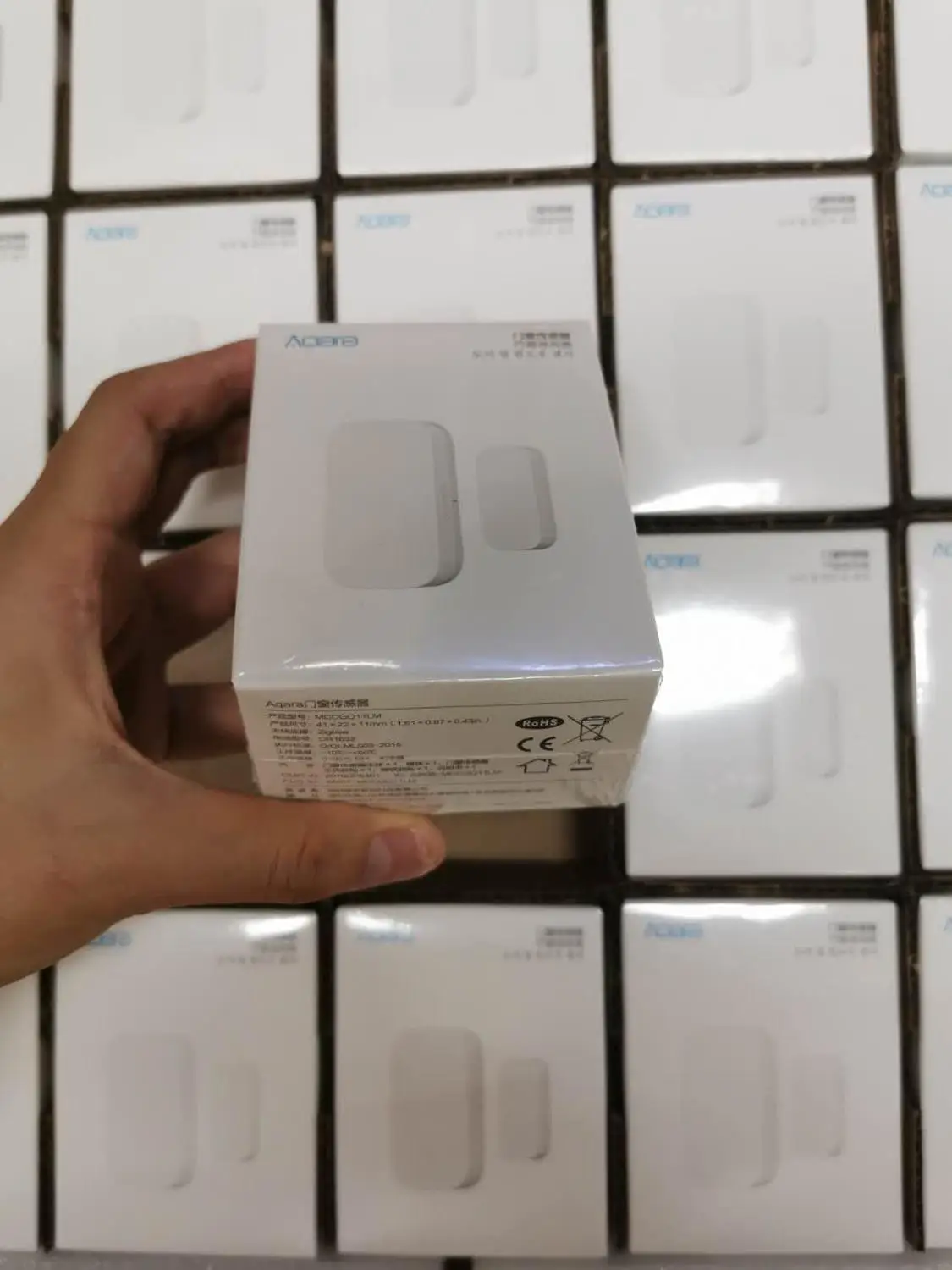 Aqara Door Window Sensor Zigbee Wireless Connection Smart Mini door sensor Work With Xiaomi sensor homekit Mi home App control