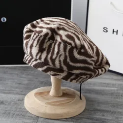 Autumn and winter season new recreational joker beret fur leopard print personality street decorative painter's hat