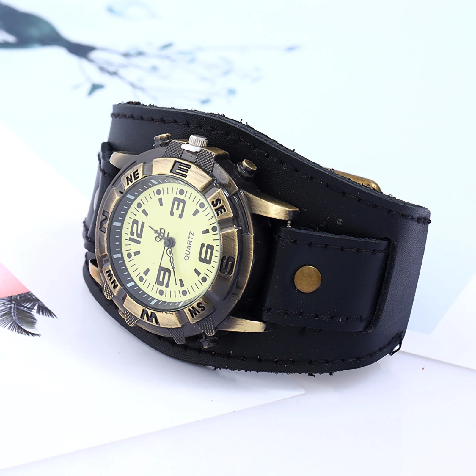 Jam tangan kuarsa gelang Punk antik jam tangan kuarsa Dial bulat kulit imitasi desain angka kasual jam tangan pasangan Reloj de pulsera