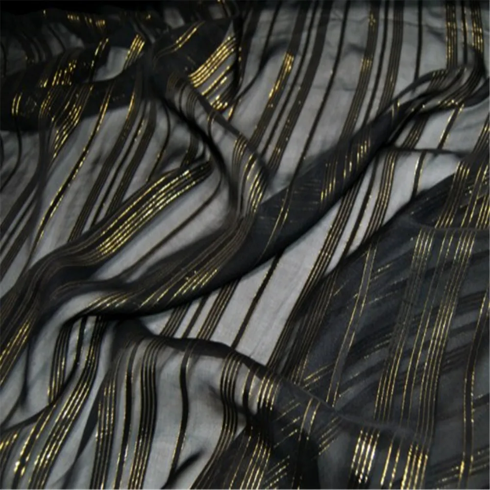 Pure Zijde Metallic Lurex Stof Met Glanzende Streep Patroon In Zwart Kleur Voor Dame Avondjurk Hijab