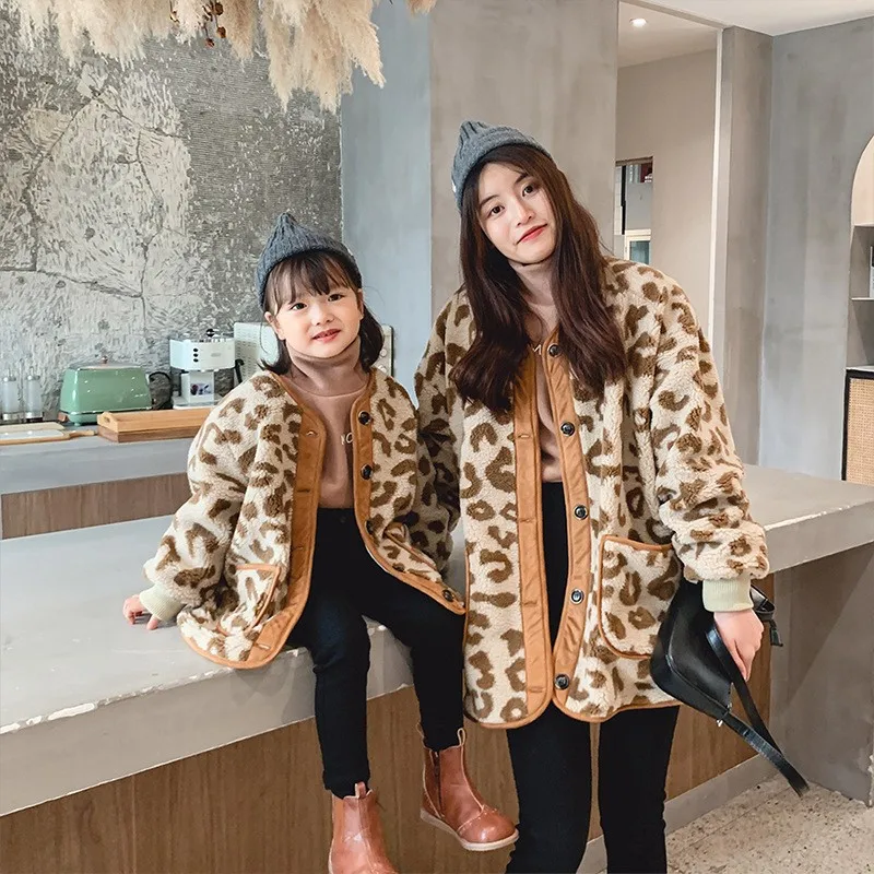 2022 New Parent-child Wear, Mother And Women's Autumn And Winter Wear Lamb Velvet Foreign Style Coat