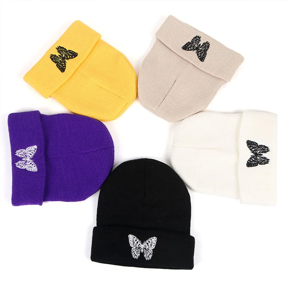 Gorro con bordado de mariposa para hombre y mujer, gorro de lana de estilo hip hop, sólido, para otoño e invierno, venta al por mayor