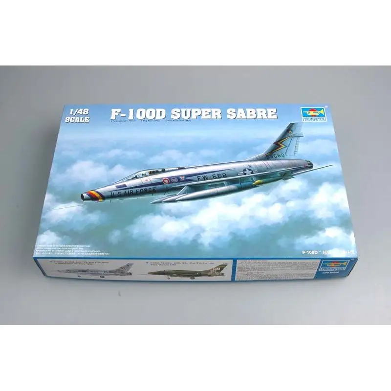 

Trumpeter 02839 1/48 F-100D Super Sabre - Scale Model Kit