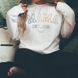 Mama Est Sweatshirt Personalized Mama Sweater New Mom To Be Gift Women Crewneck Sweatshirts Graphic Hoodies Casual Top Pullovers