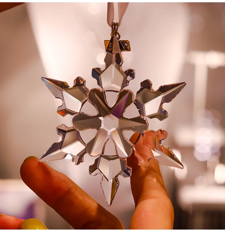 Crystal Snowflake Figurine Car Pendant Snowflake Suspension Ornaments Suncatcher Shining Star Hanging Trim Christmas Gift Decor