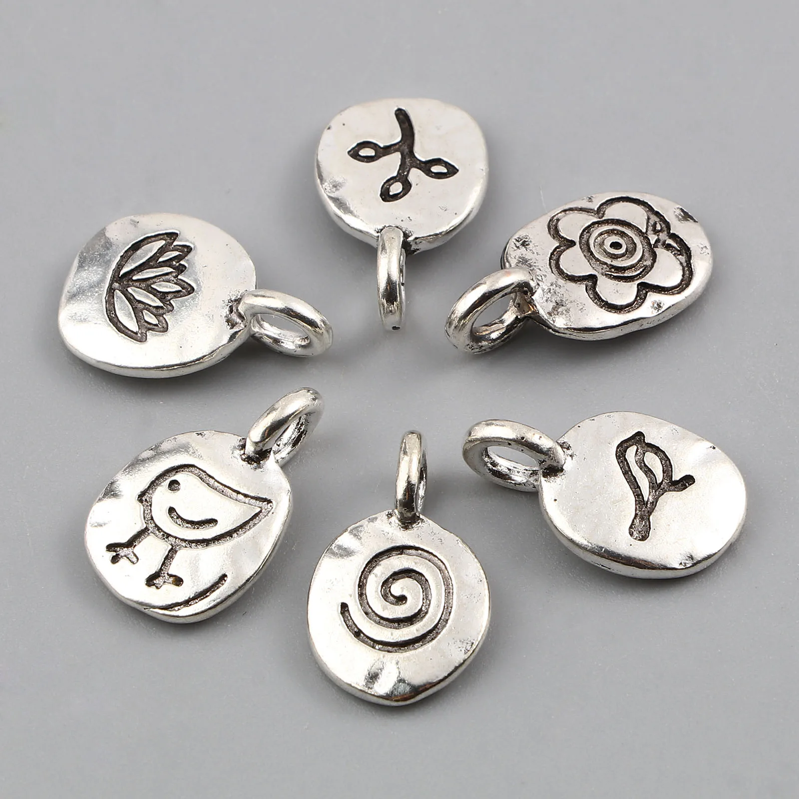 10PCs Vintage Charms Oval Antique Silver Color Flower Leaves Plants Pattern Metal Pendants DIY Making Necklace Jewelry Gifts